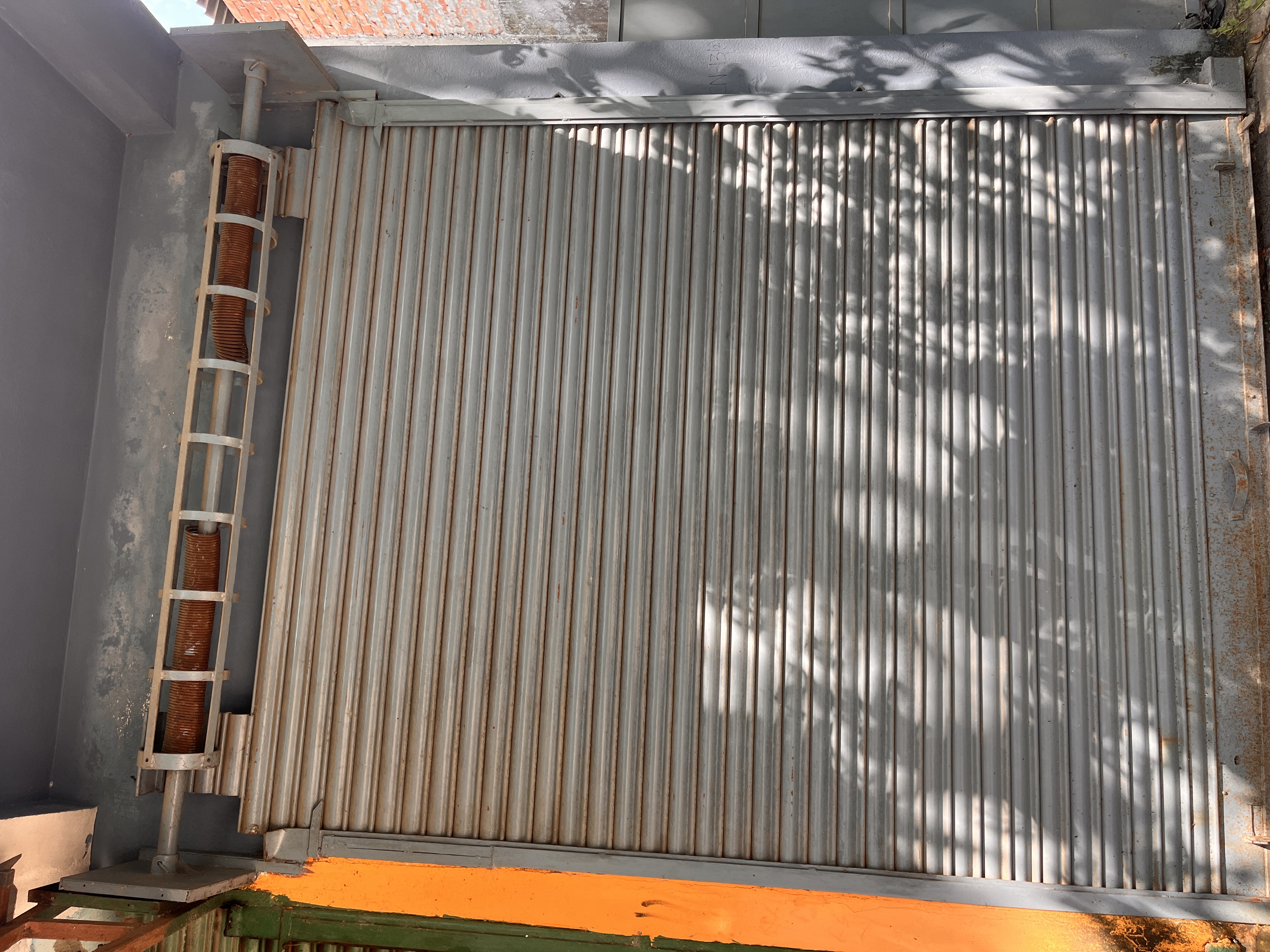 Shop for sell in Lahra chowk